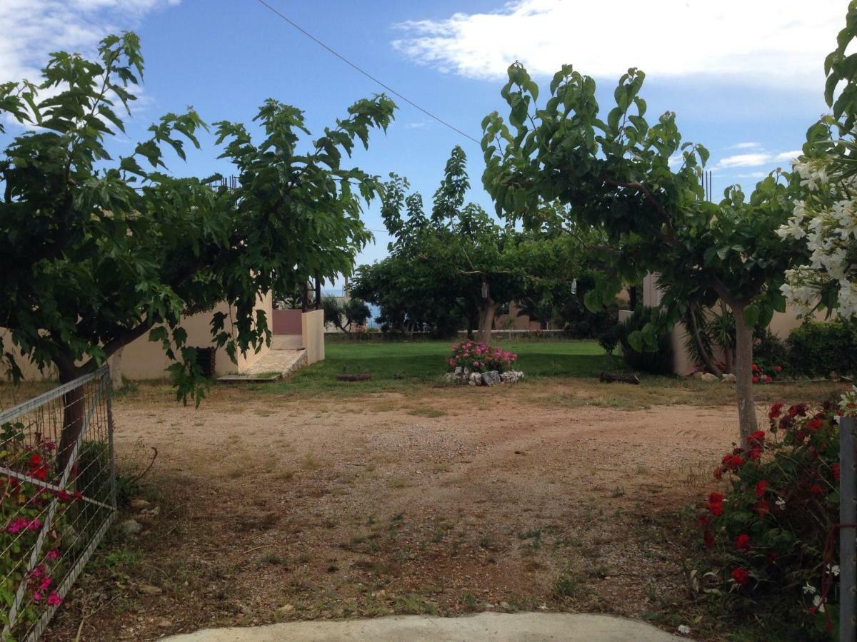 Kioni Villas Frangocastelo ภายนอก รูปภาพ
